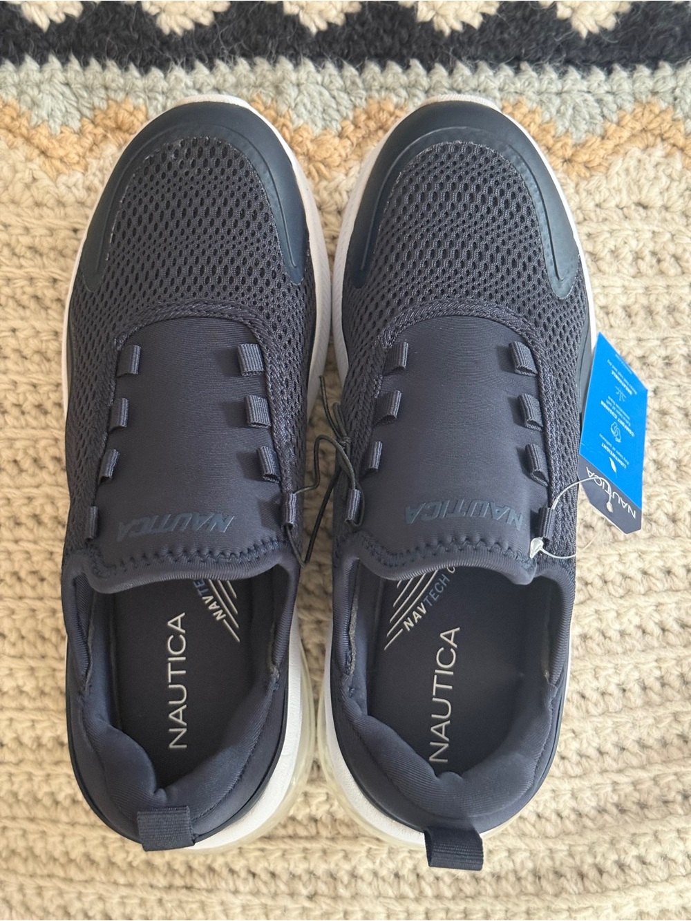 Nautica Women’s Latigo Slip-On Neaker. NWT. Size 8. Navy Blue.